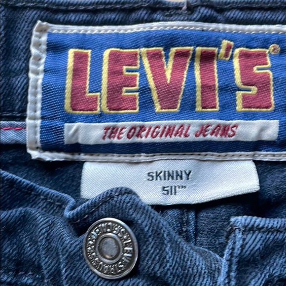 Levis - Picture 2 of 4